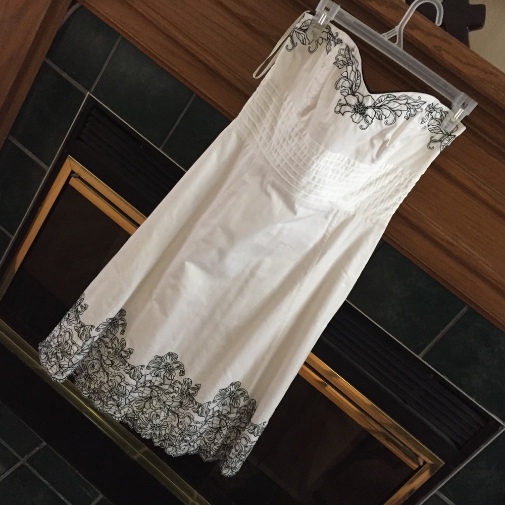 WHBM Strapless Embroidered White Cocktail Dress